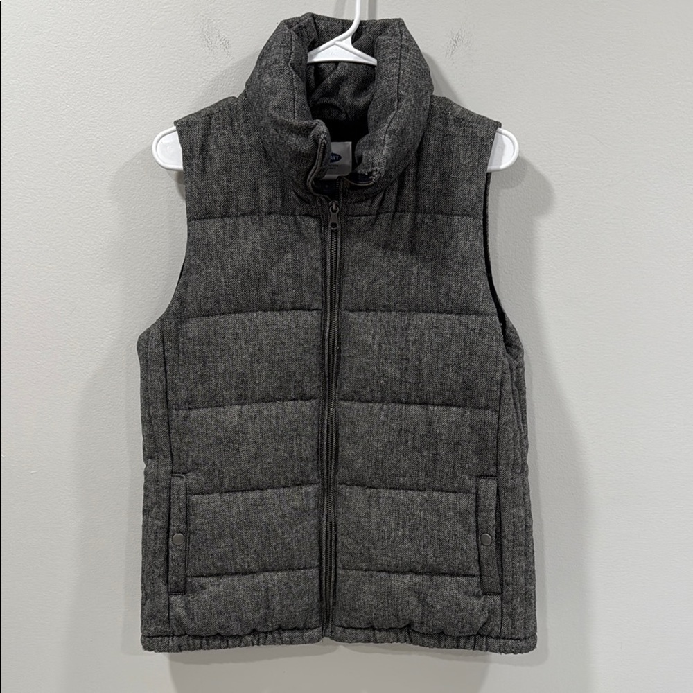 Old Navy Gray Puffer Vest Size Medium EUC